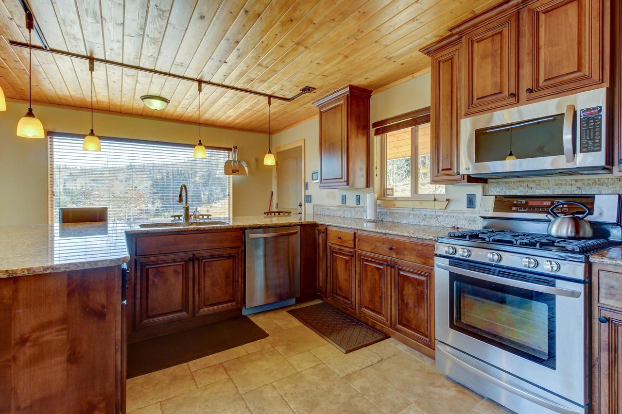 580 Hunter Ridge Dr - View~Topia - thumb 2