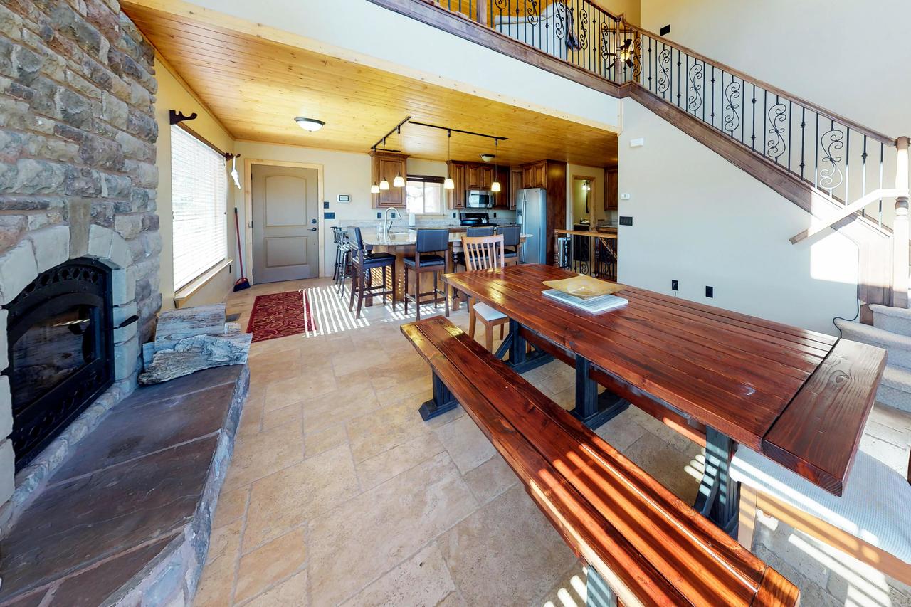 580 Hunter Ridge Dr - View~Topia - thumb 7