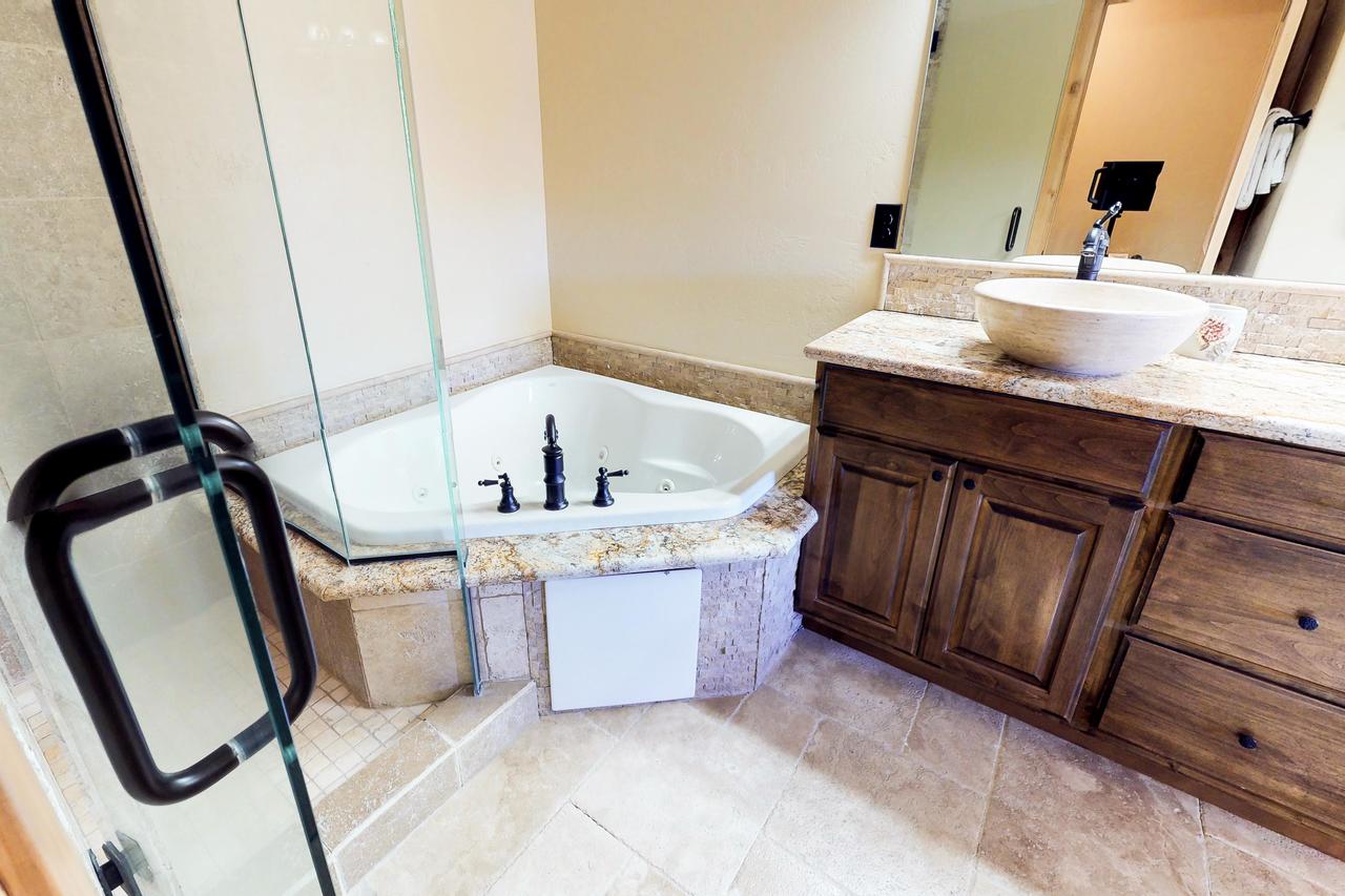 580 Hunter Ridge Dr - View~Topia - thumb 34