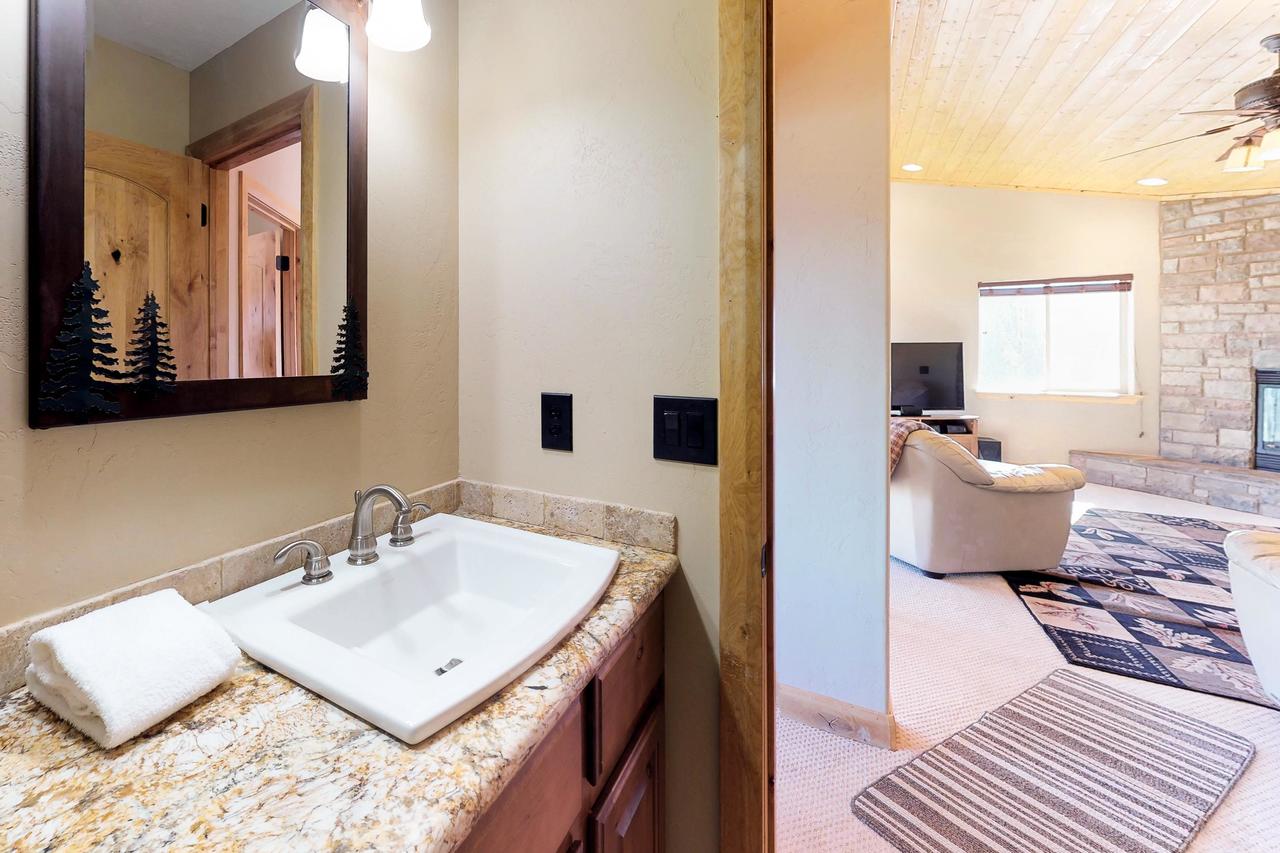 580 Hunter Ridge Dr - View~Topia - thumb 42