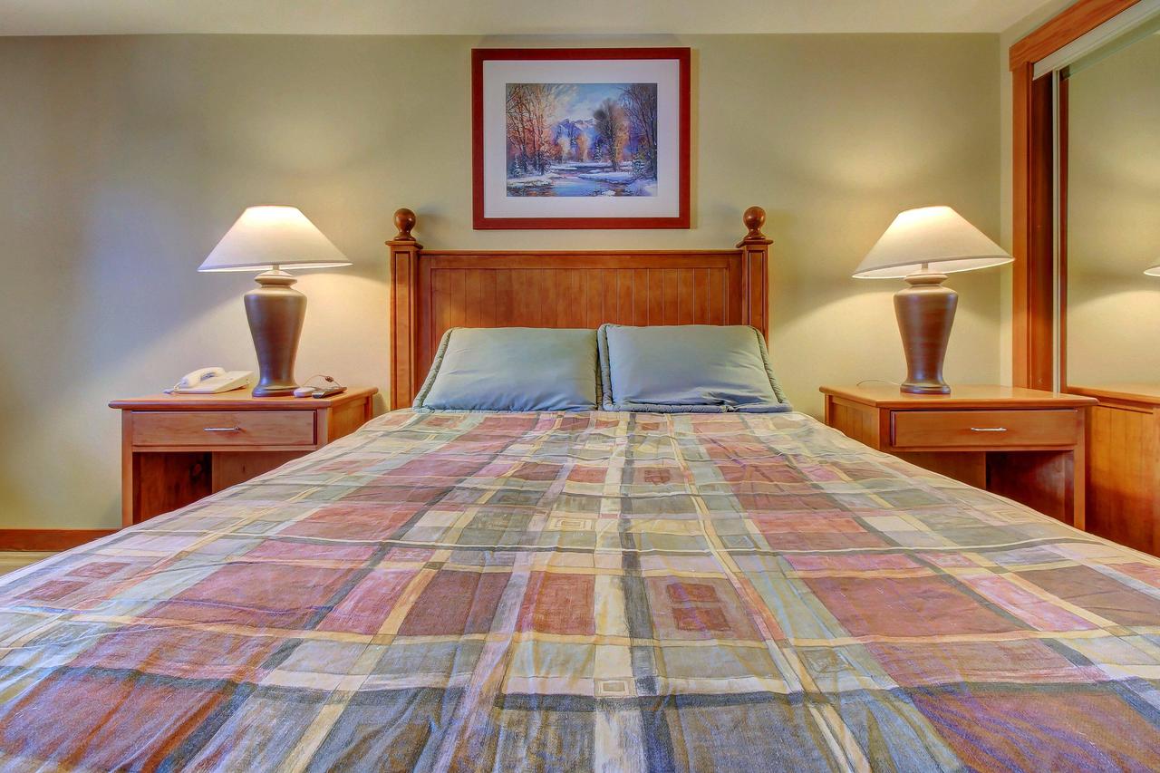 Eagle Springs East 305: House Sparrow Suite - thumb 12