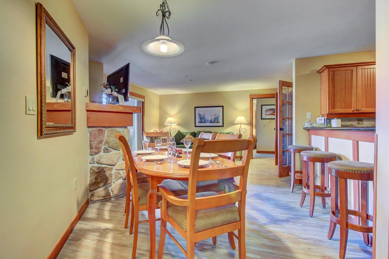 Eagle Springs East 305: House Sparrow Suite - thumb 19