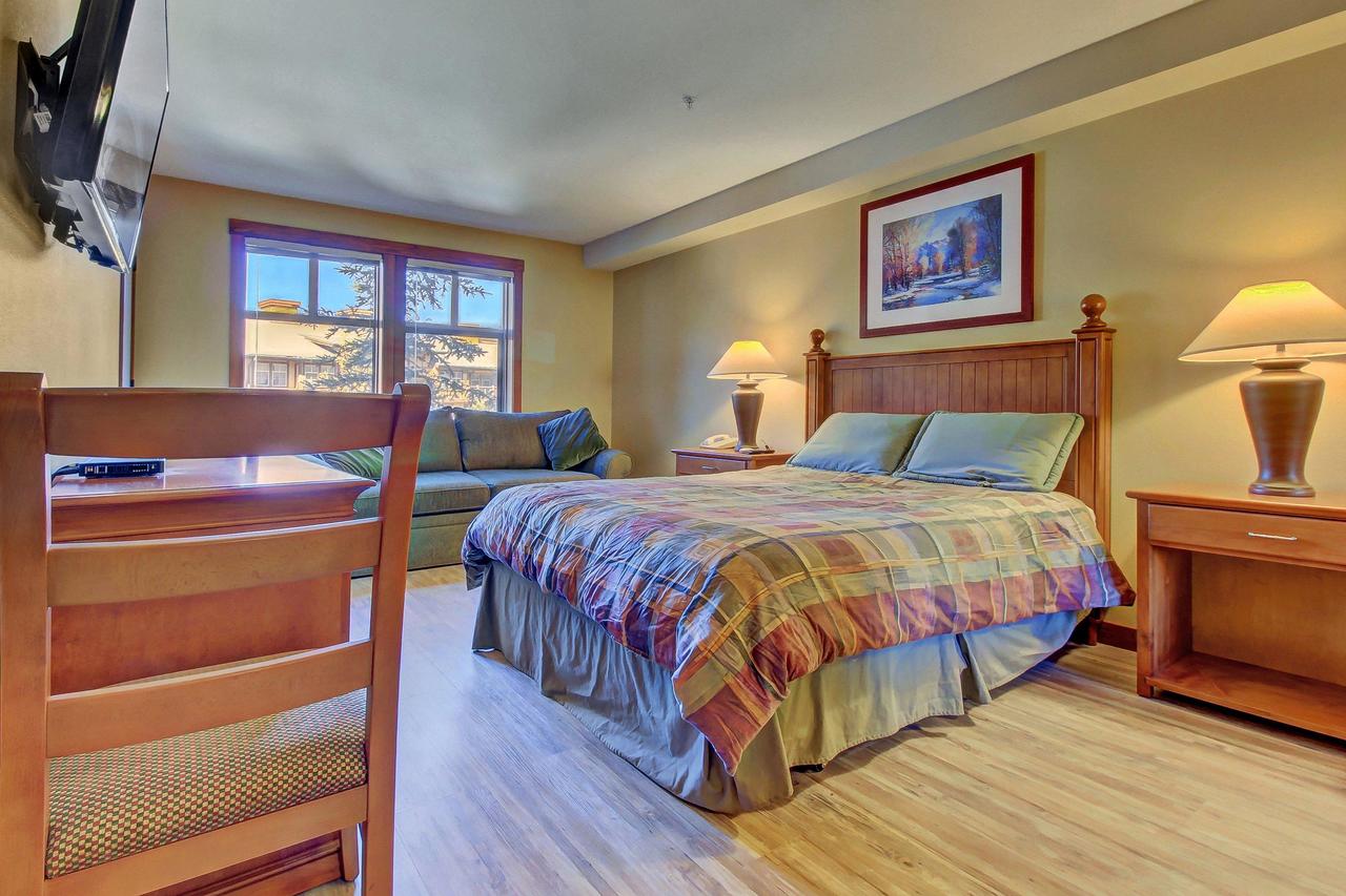 Eagle Springs East 305: House Sparrow Suite - thumb 13