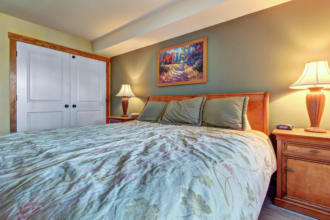 Eagle Springs East 305: House Sparrow Suite - thumb 15