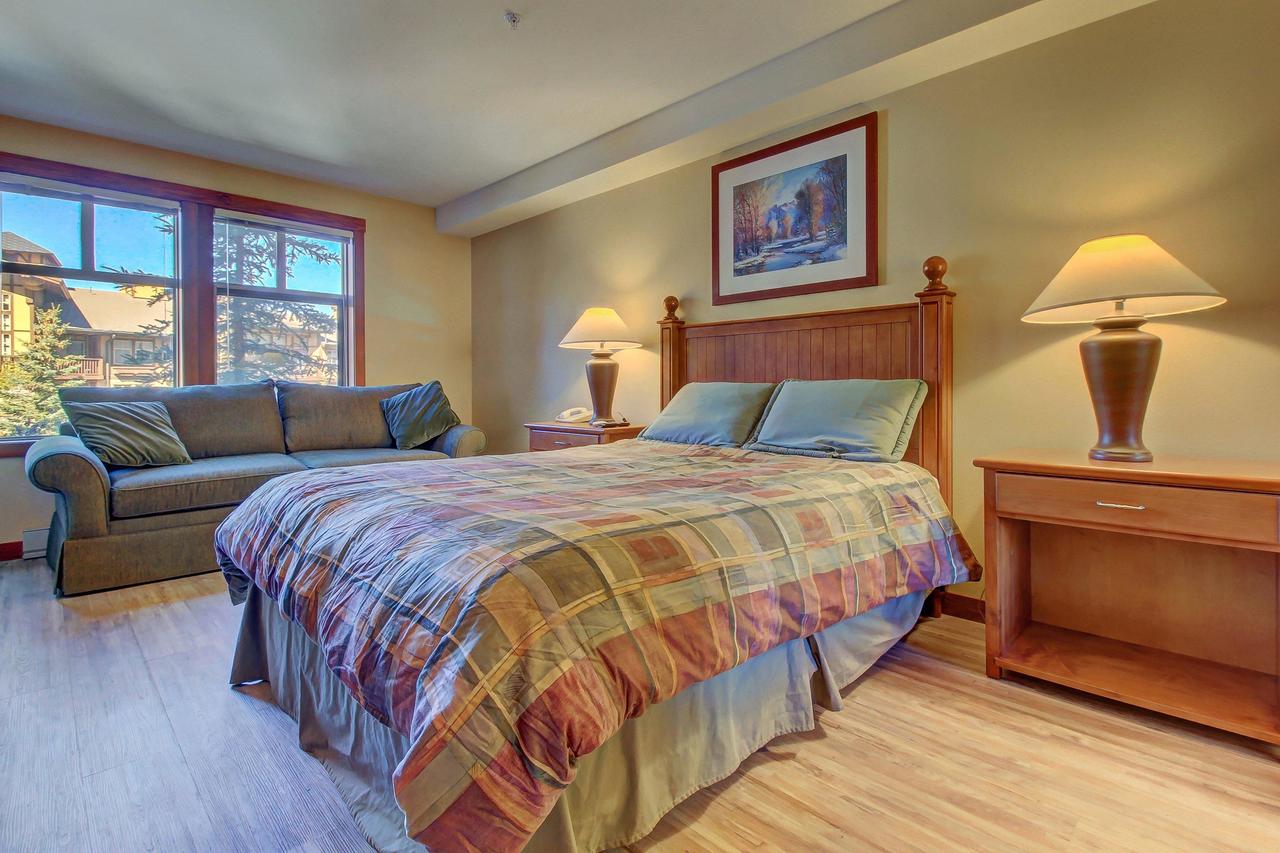Eagle Springs East 305: House Sparrow Suite - thumb 30