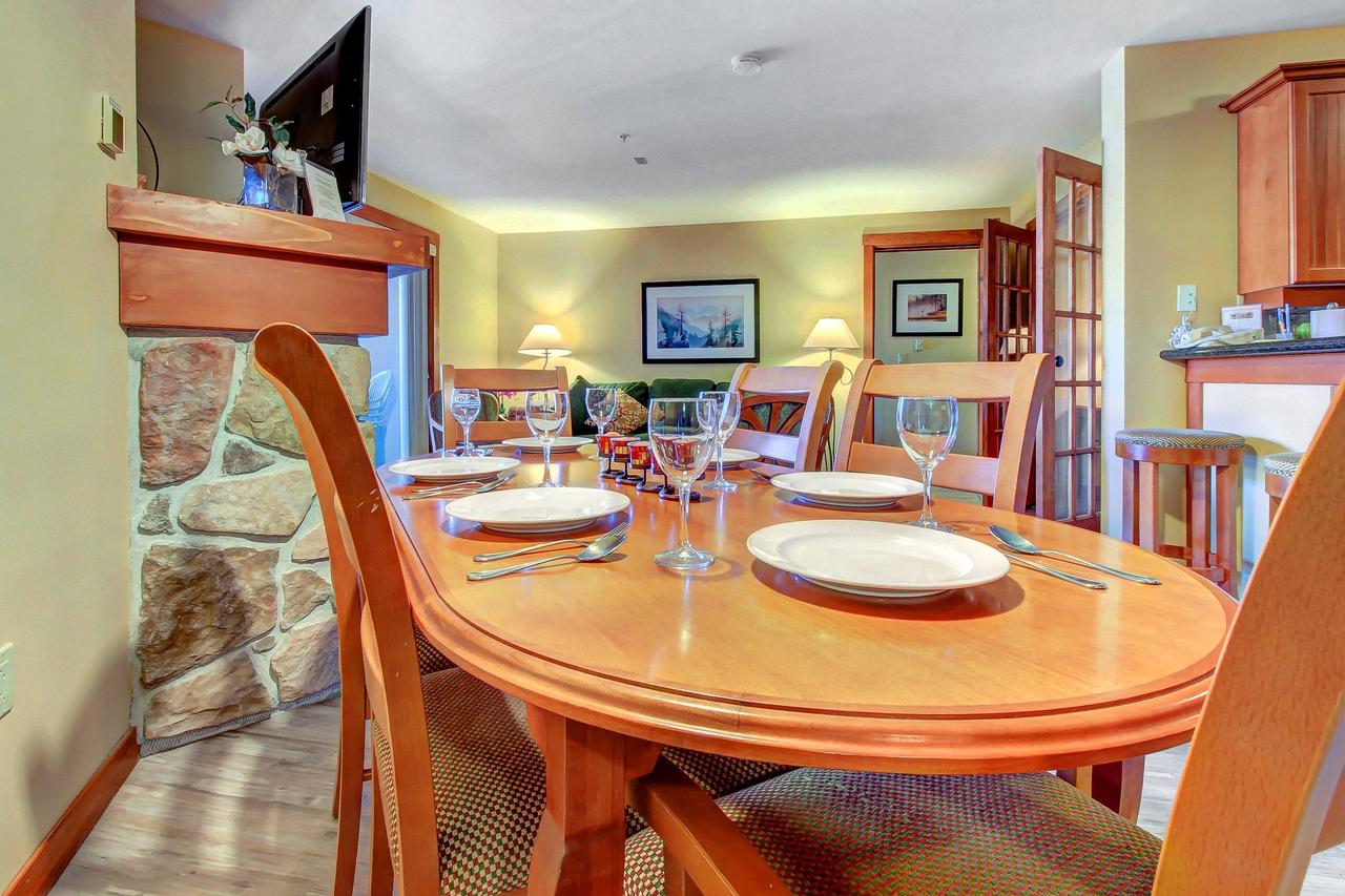 Eagle Springs East 305: House Sparrow Suite - thumb 36