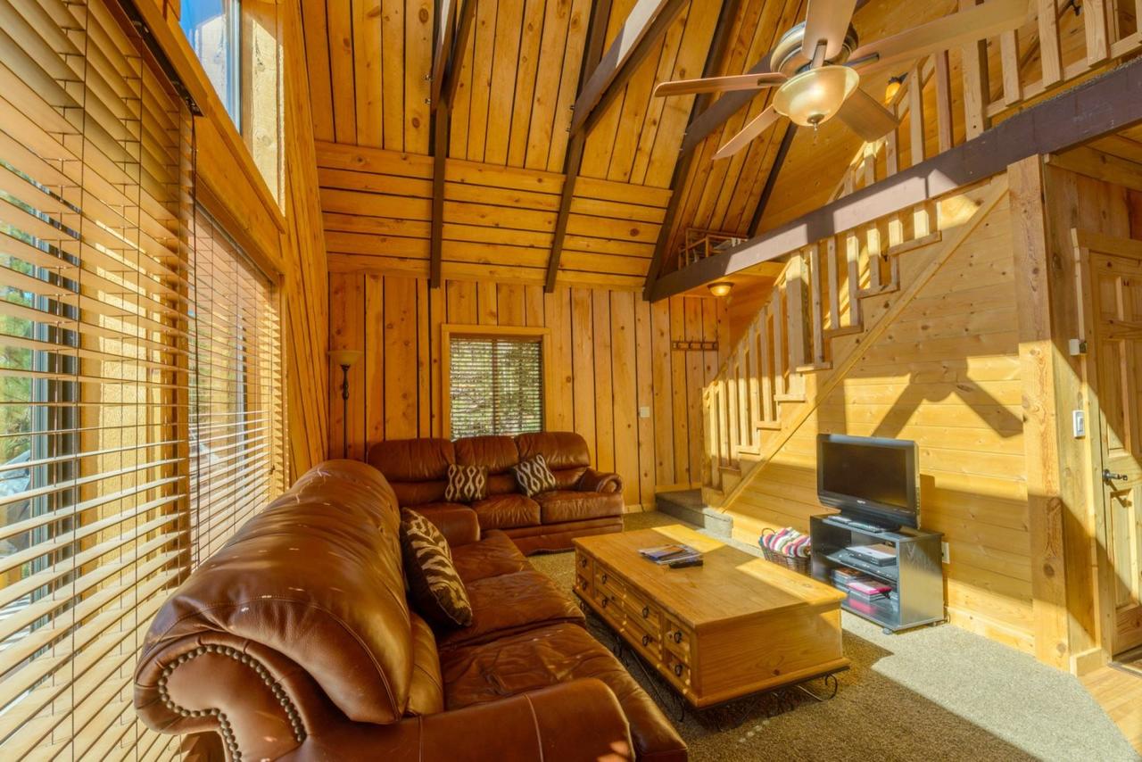 Triebold's Getaway Cabin - thumb 21