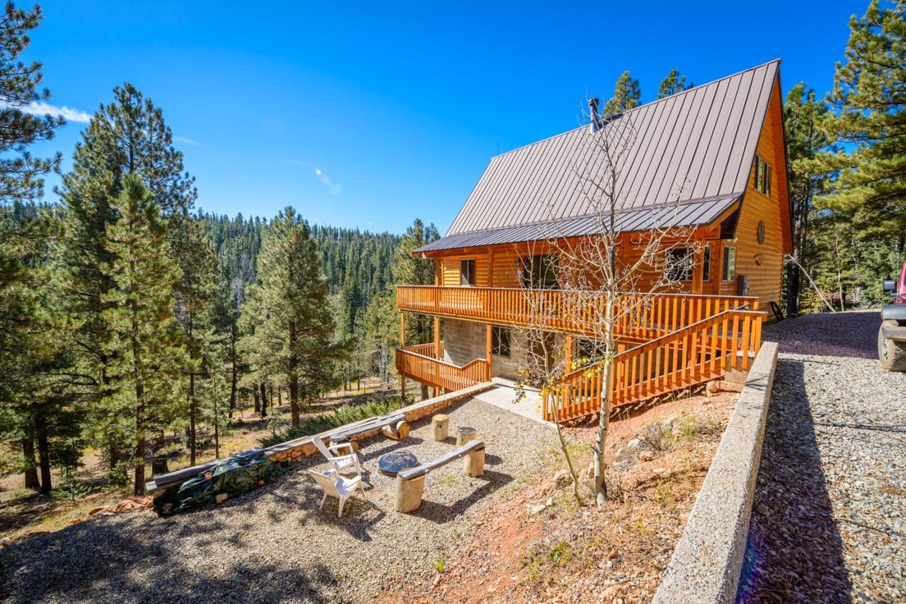 Triebold's Getaway Cabin - thumb 5