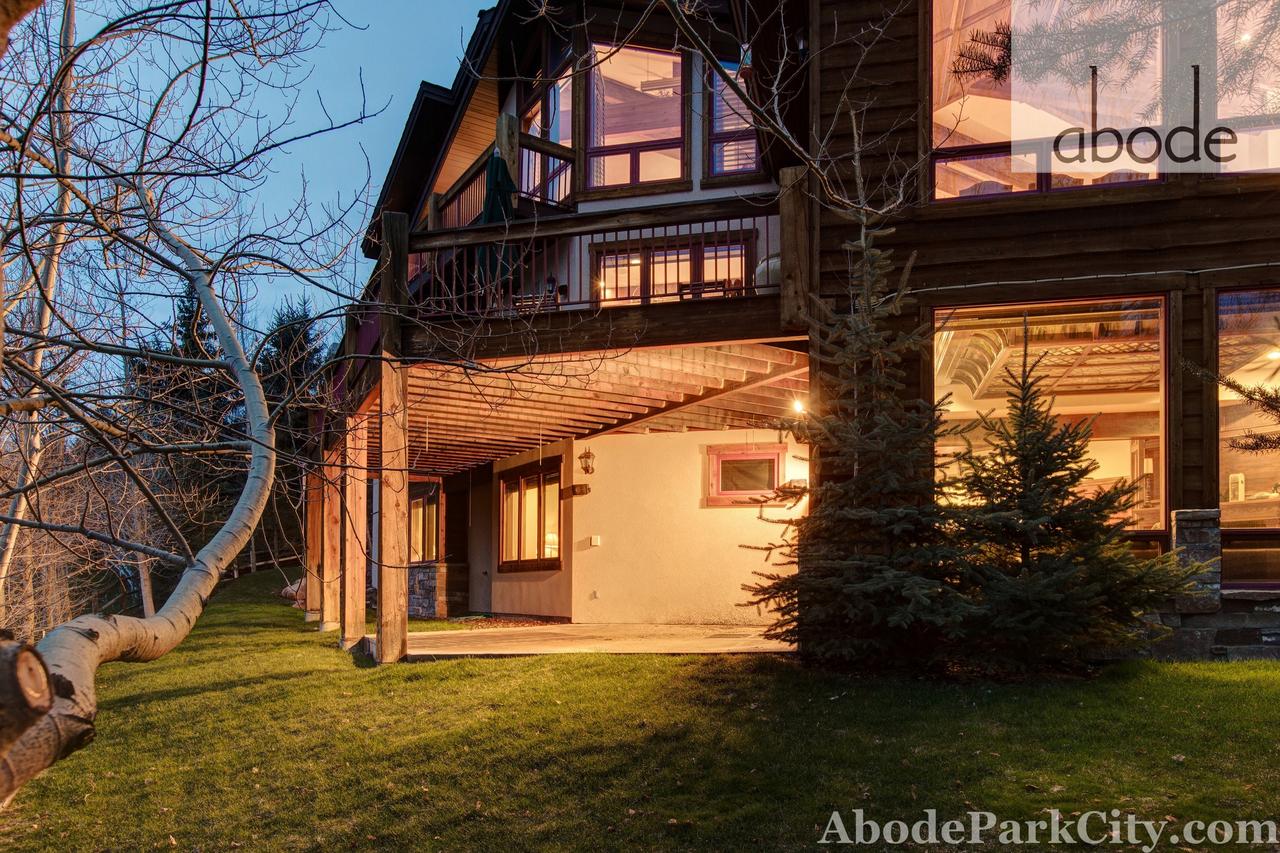 Abode In Vitrail - thumb 1