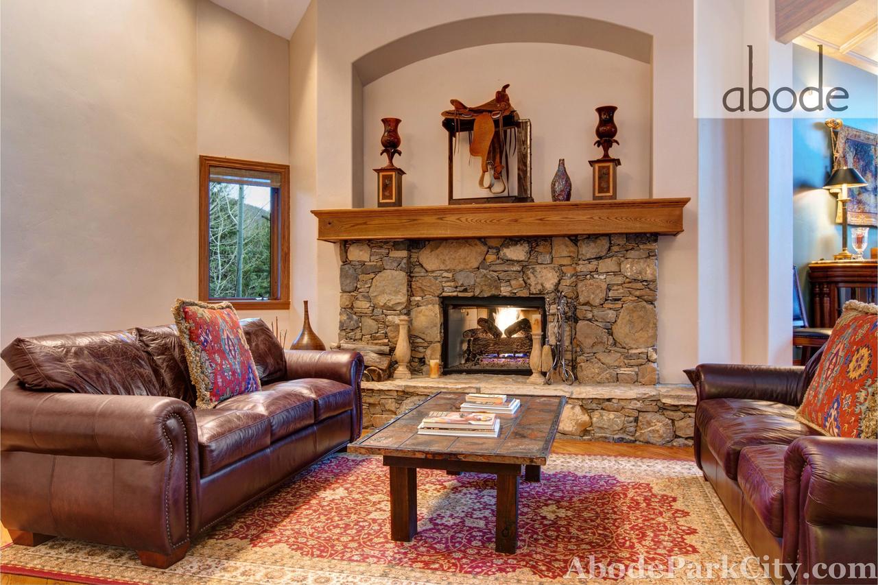 Abode In Vitrail - thumb 2