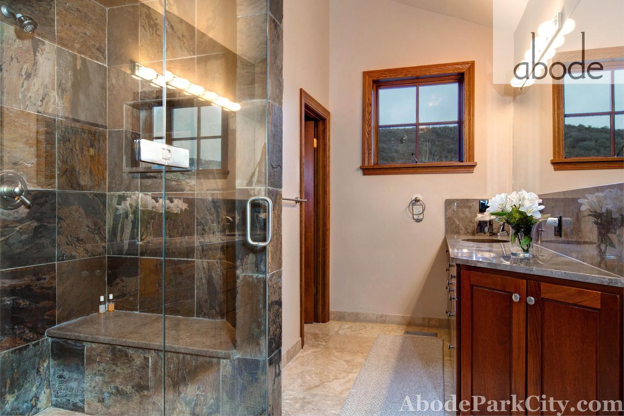 Abode In Vitrail - thumb 10