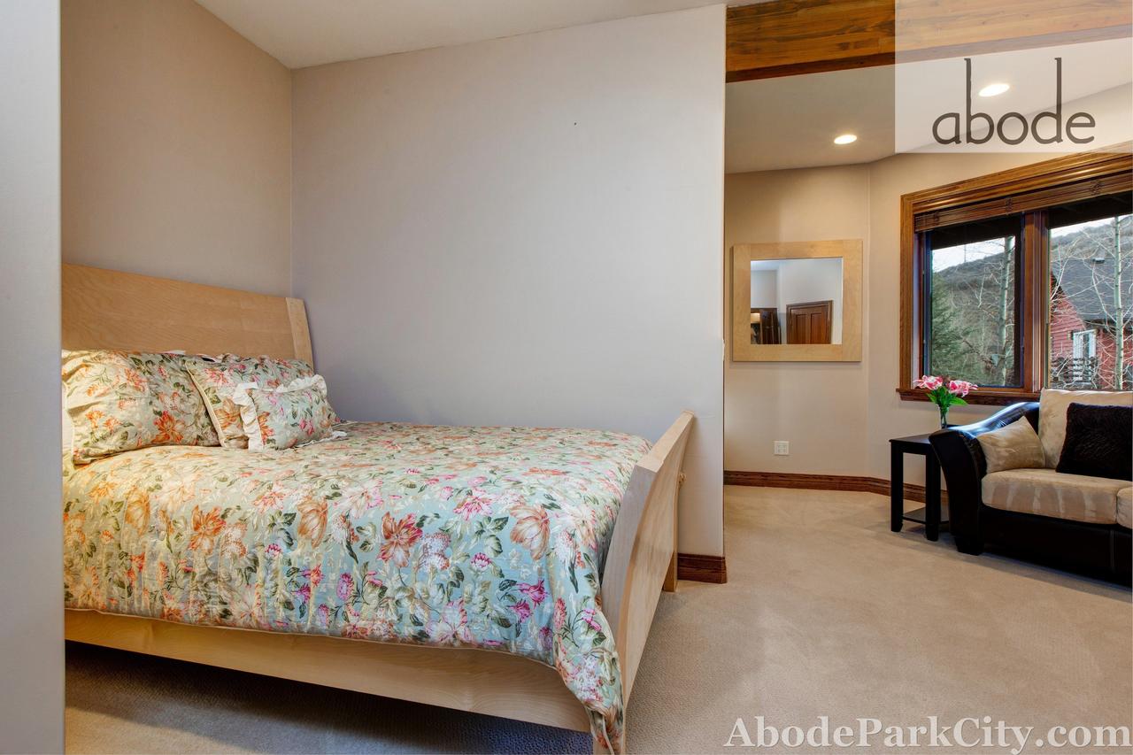 Abode In Vitrail - thumb 23