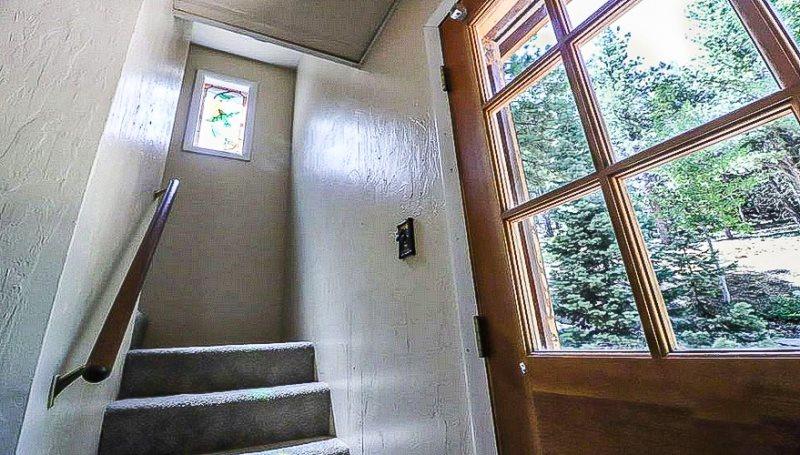 Classic Strawberry Cabin - thumb 12