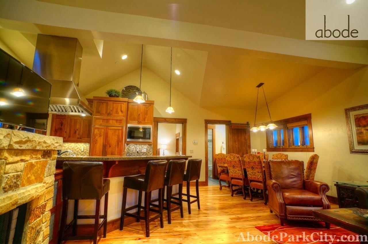 Abode At Town Lift 815 - thumb 2