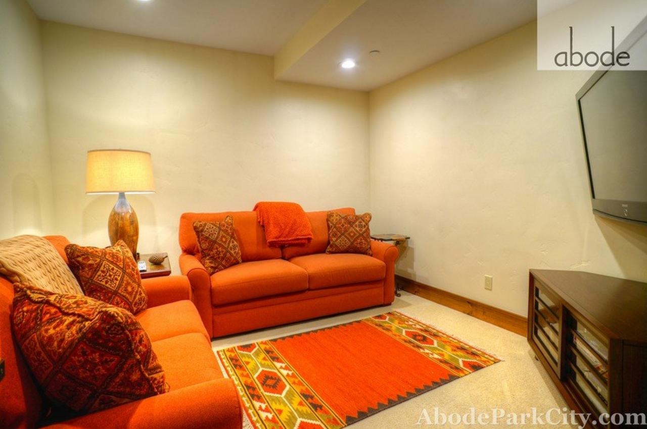 Abode At Town Lift 815 - thumb 3