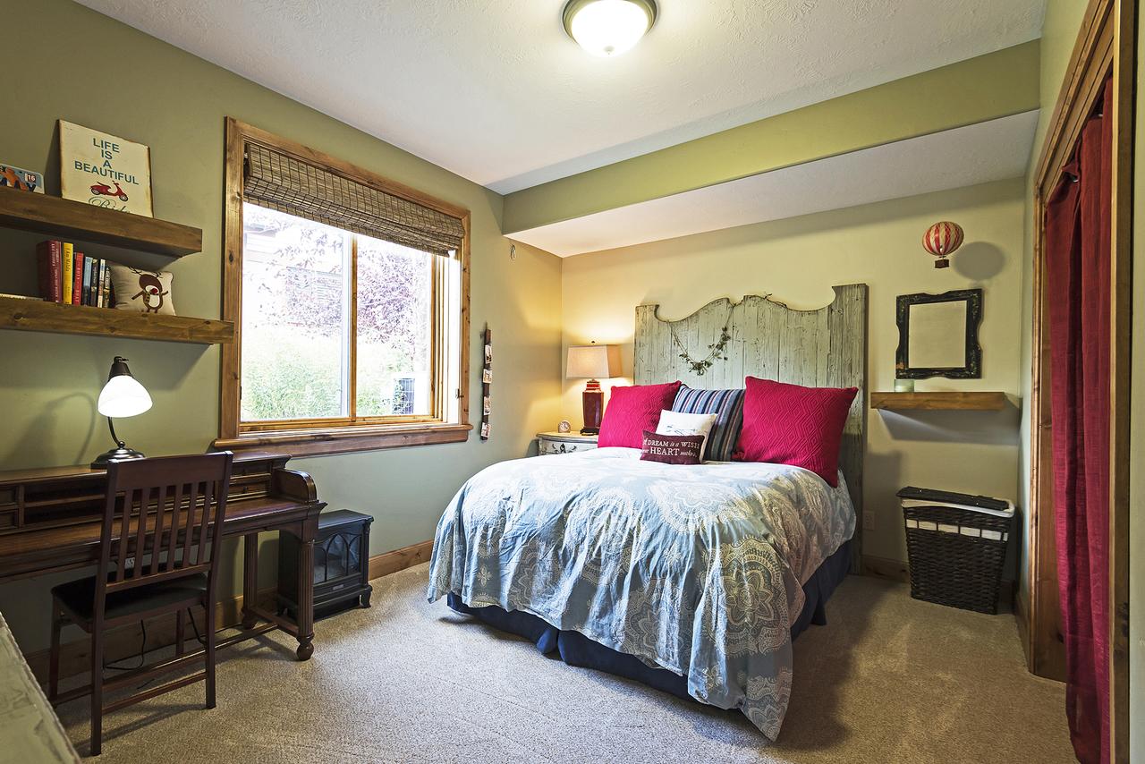 Stillwater Vista Townhome Jordenelle Townhouse - thumb 16