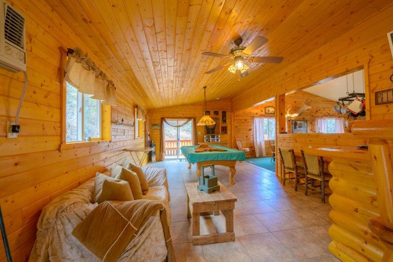 Hideout Cabin - thumb 15