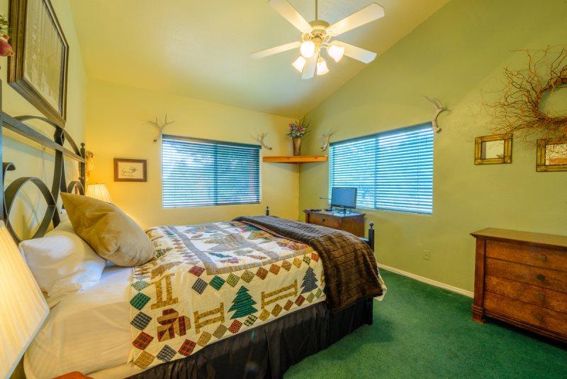 Hideout Cabin - thumb 21