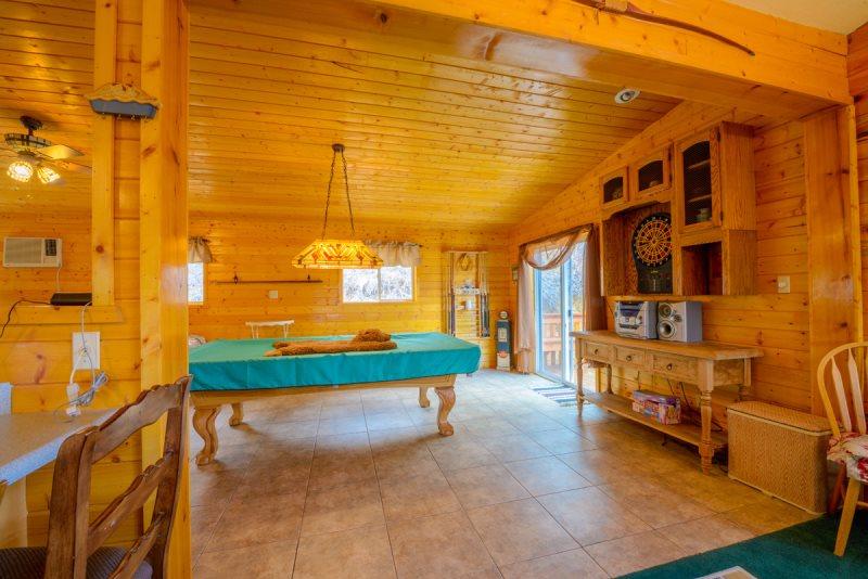 Hideout Cabin - thumb 10
