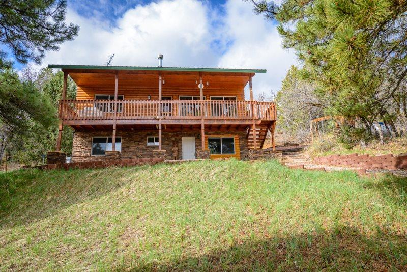 Hideout Cabin - thumb 0