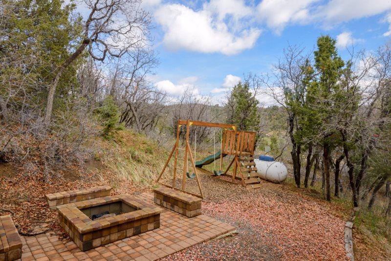 Hideout Cabin - thumb 17