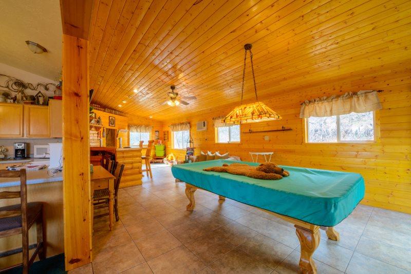 Hideout Cabin - thumb 11