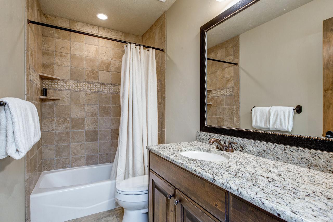 Still Water Townhouse Townhouse - thumb 5