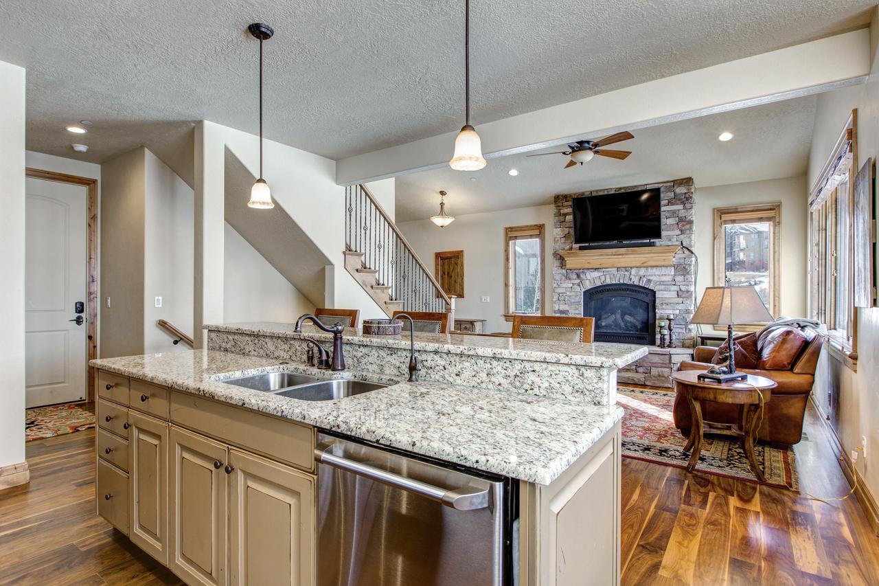 Still Water Townhouse Townhouse - thumb 19