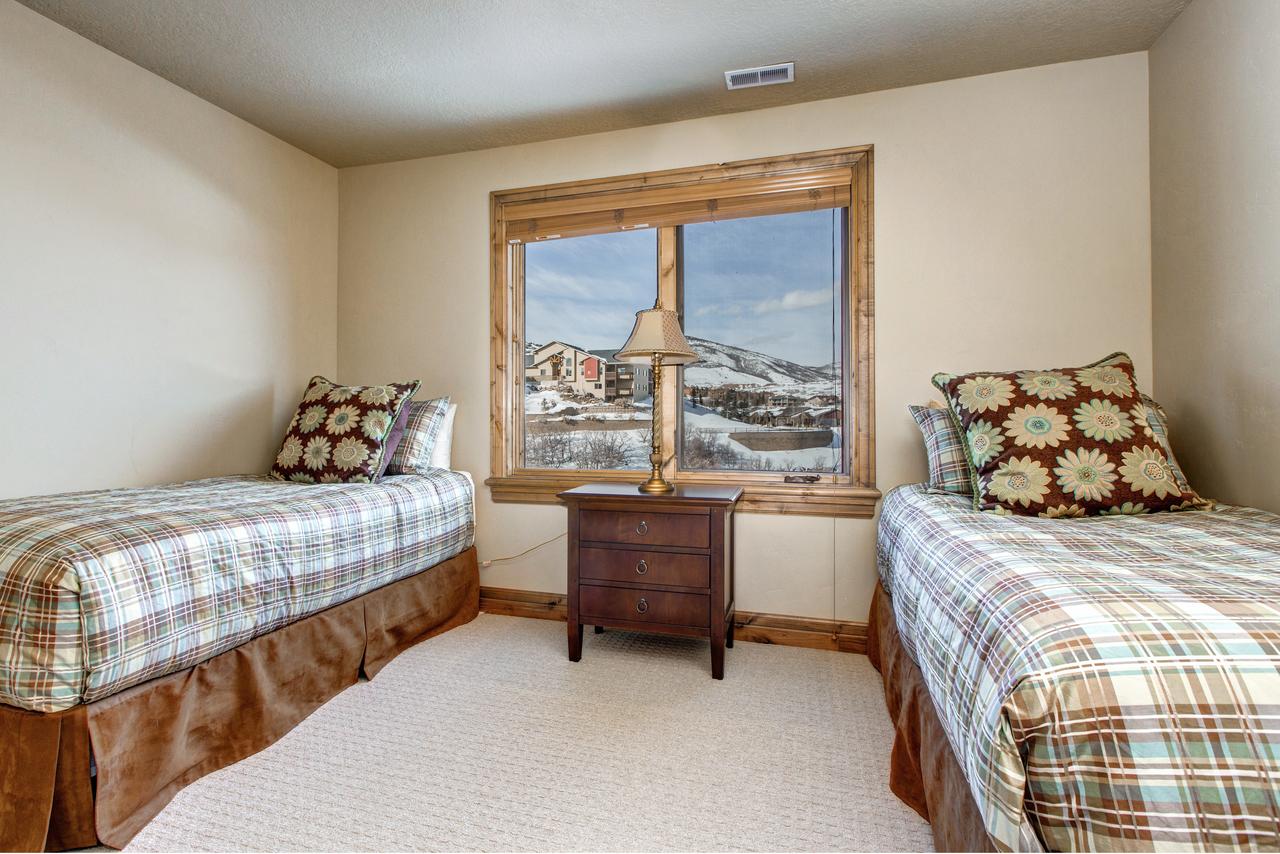 Still Water Townhouse Townhouse - thumb 13