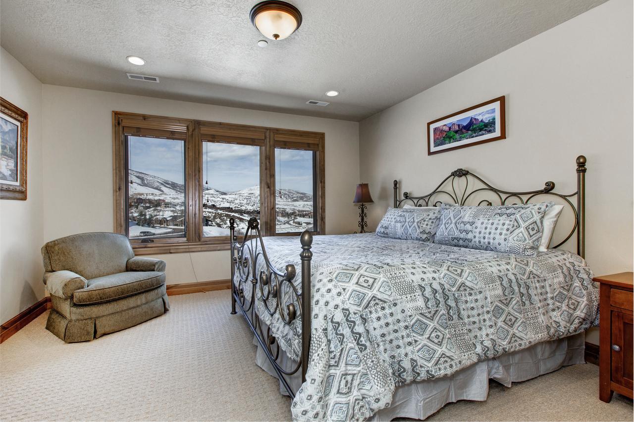 Still Water Townhouse Townhouse - thumb 17