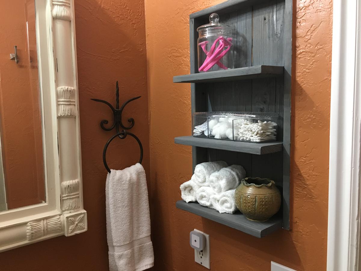 Baristas Suite THEMED Apt. Near ZION, Private HOT TUB! - thumb 26