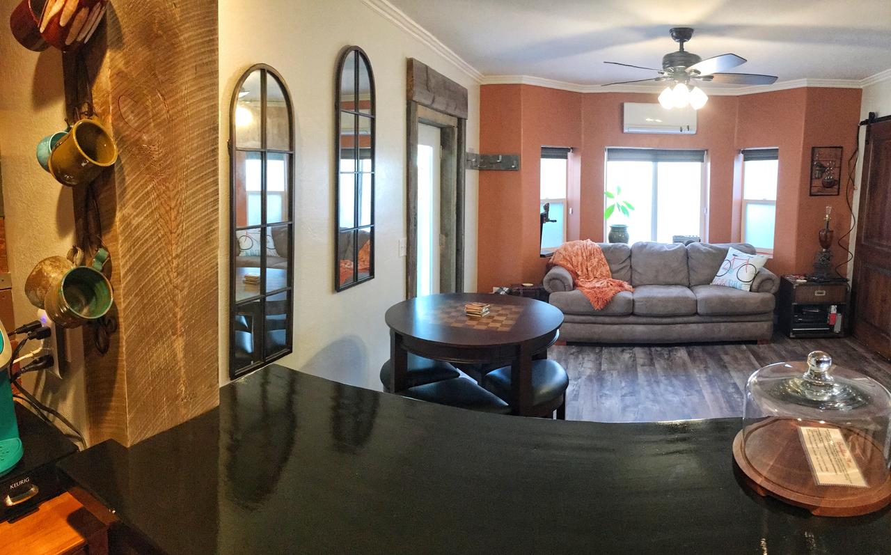 Baristas Suite THEMED Apt. Near ZION, Private HOT TUB! - thumb 20