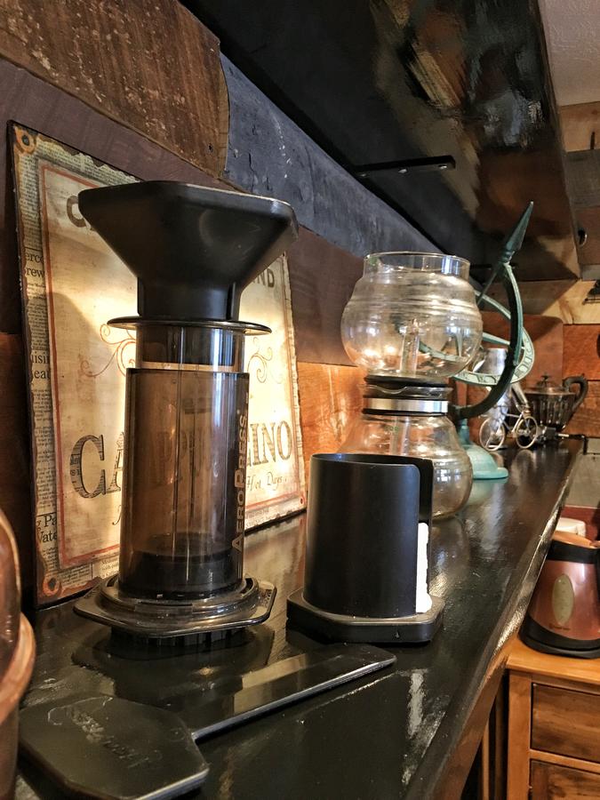 Baristas Suite THEMED Apt. Near ZION, Private HOT TUB! - thumb 9