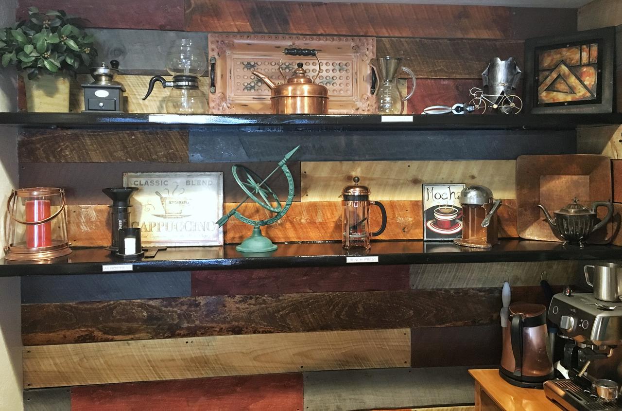 Baristas Suite THEMED Apt. Near ZION, Private HOT TUB! - thumb 5
