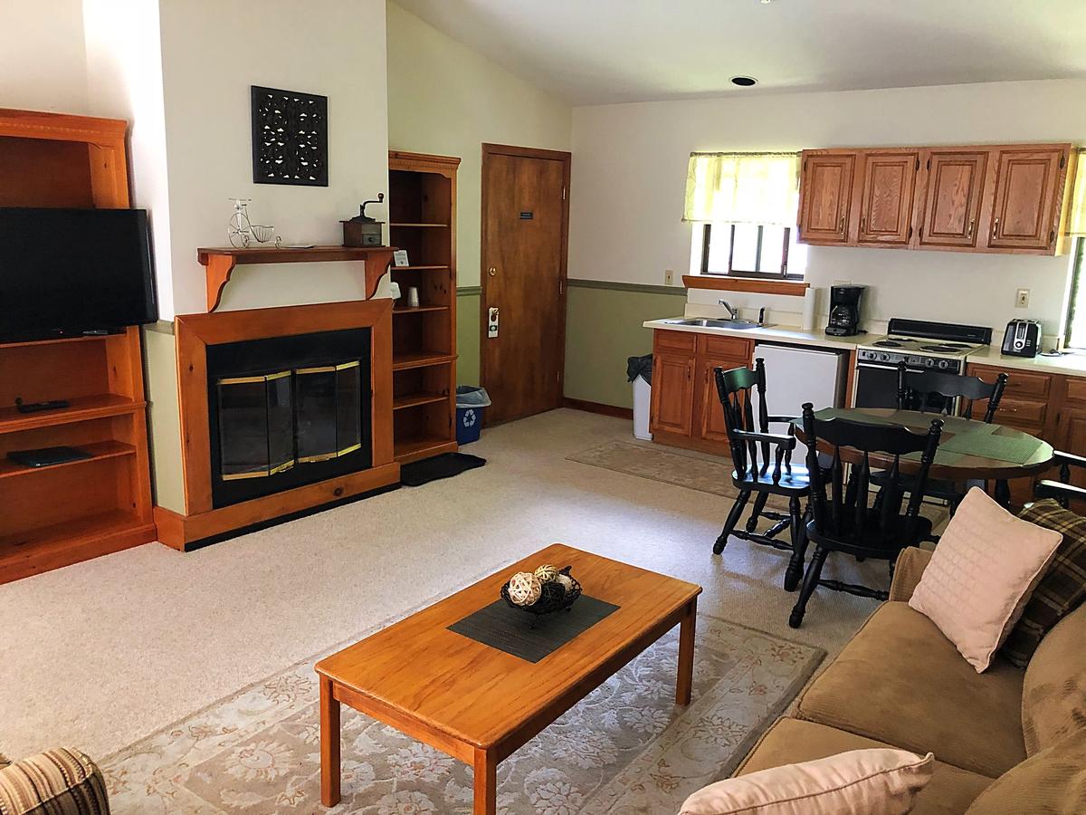 The Snowed Inn - thumb 4