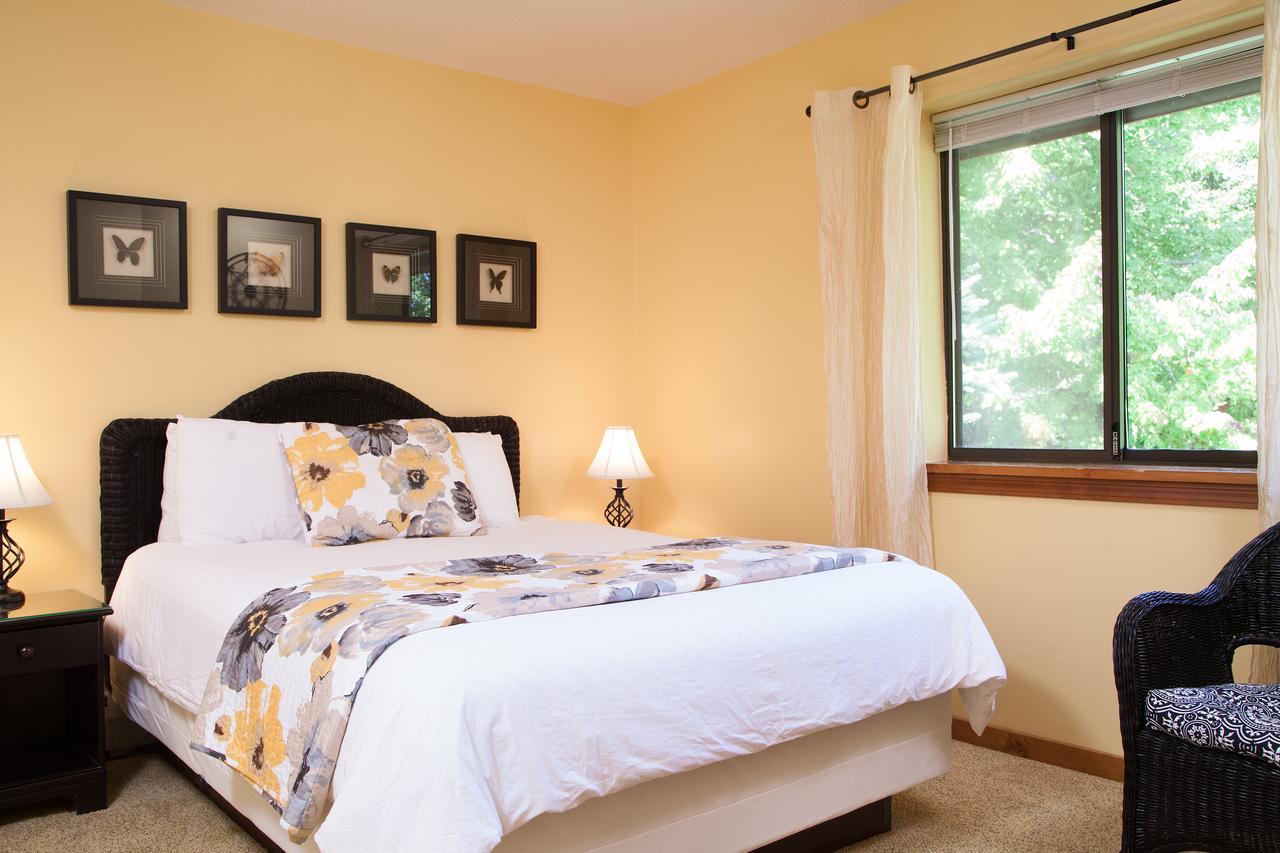 The Snowed Inn - thumb 3