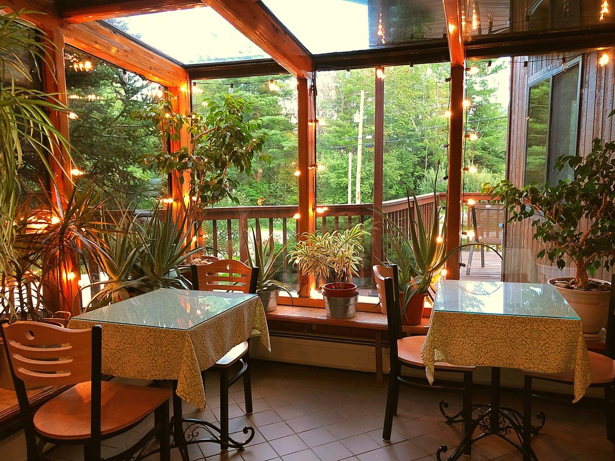 The Snowed Inn - thumb 1