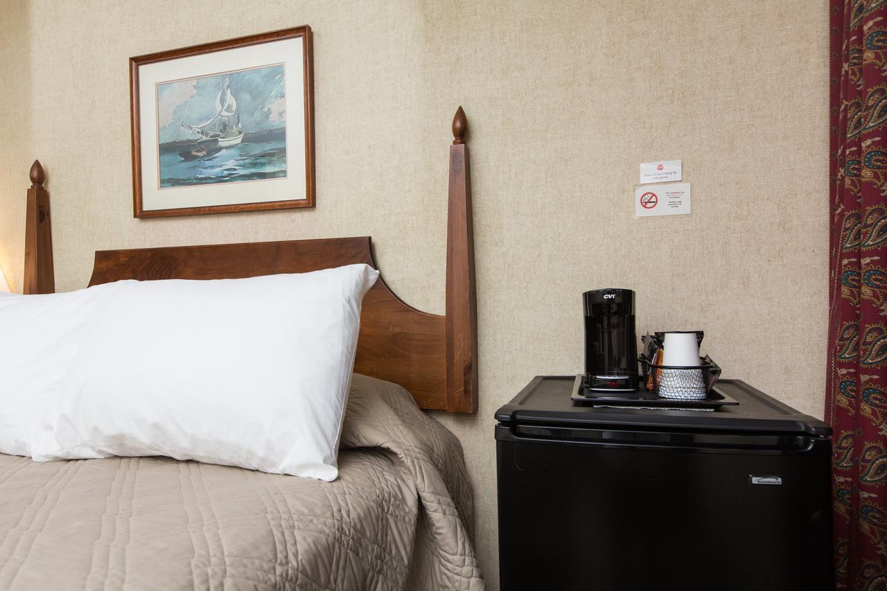 Commodores Inn - thumb 36