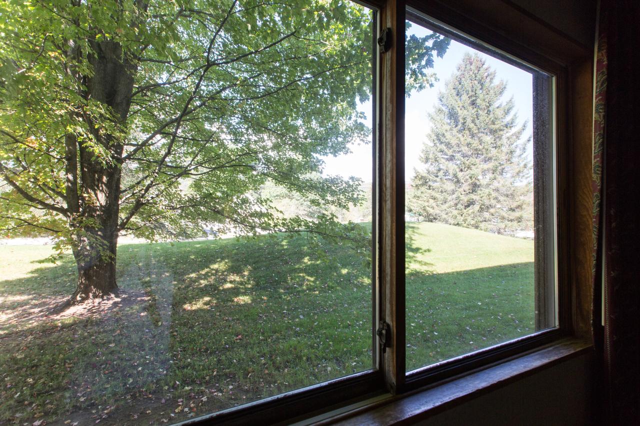 Commodores Inn - thumb 4