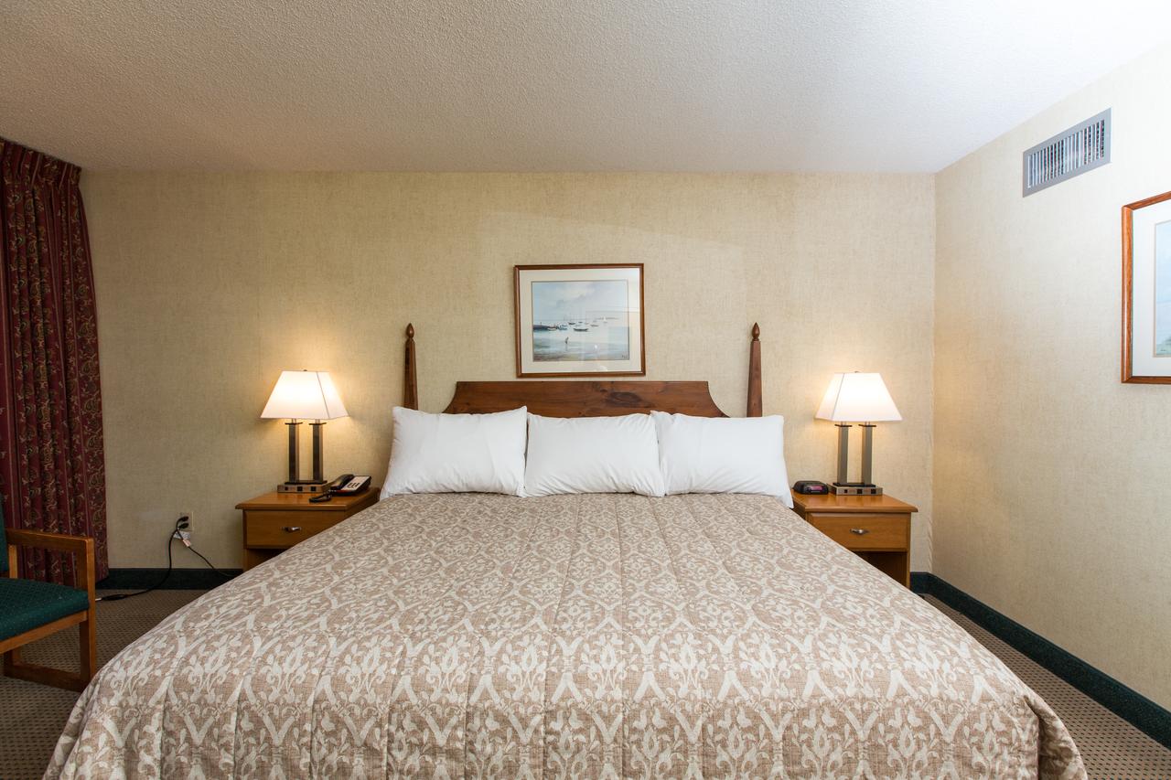 Commodores Inn - thumb 22