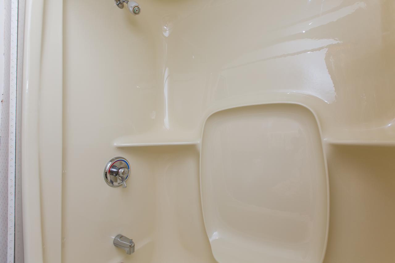 Commodores Inn - thumb 33