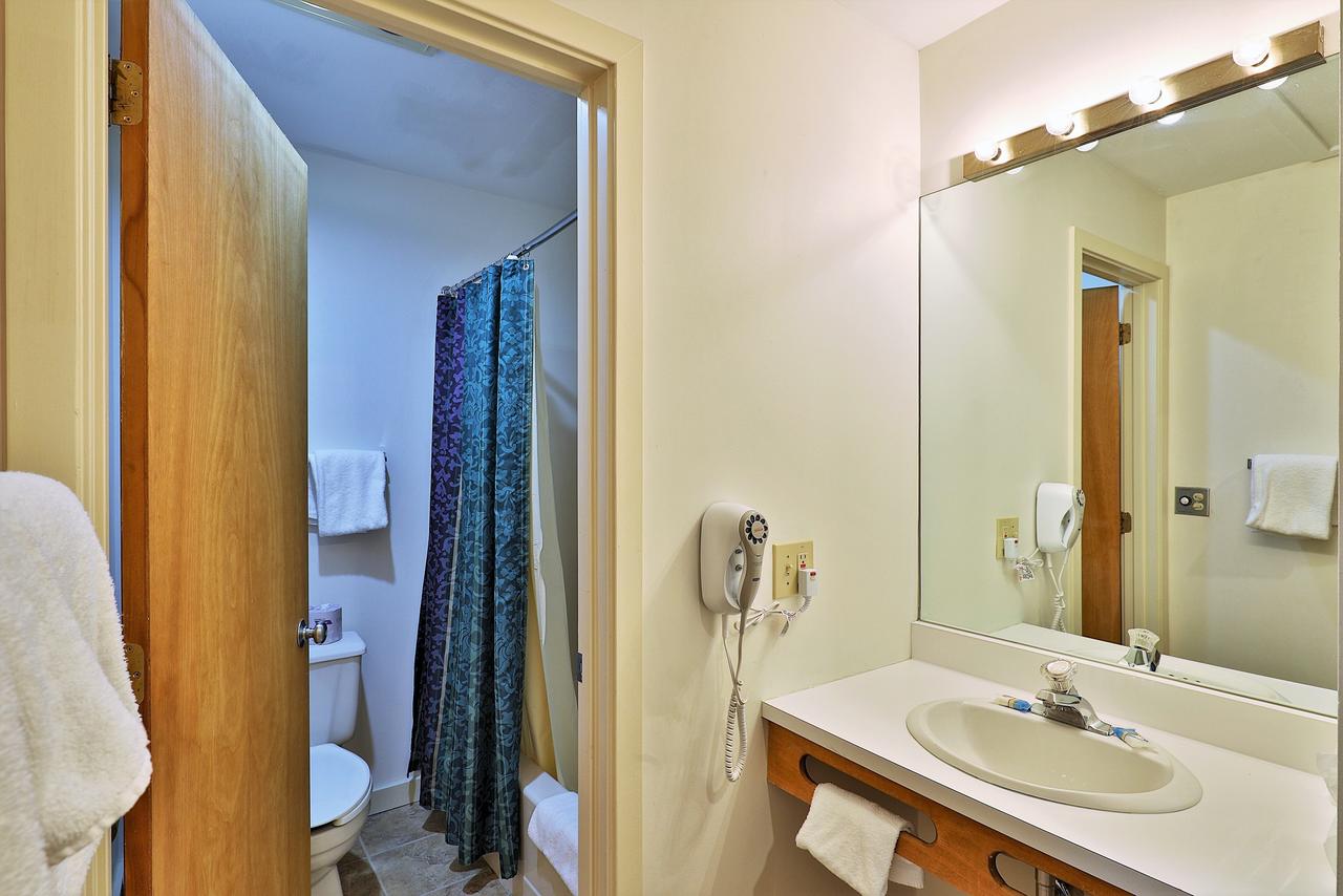 Cedarbrook One Bedroom Suite 219/221 - thumb 14