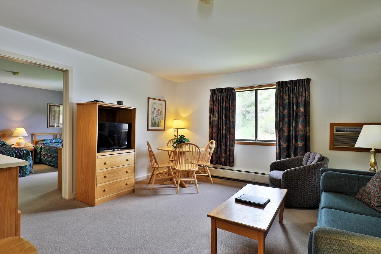 Cedarbrook One Bedroom Suite 219/221 - thumb 3