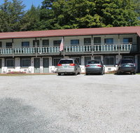 Happy Bear Motel - China Accommodation
