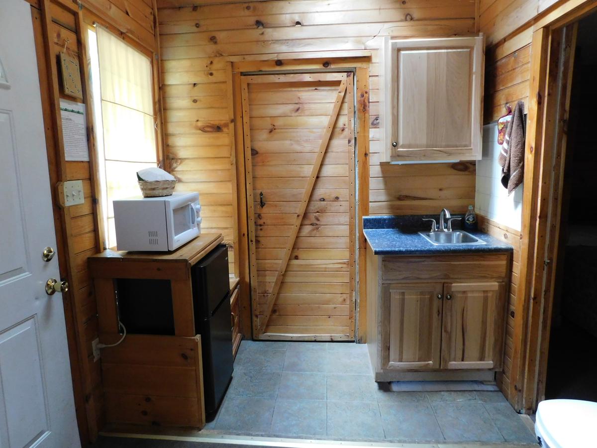 Pine Crest Motel & Cabins - thumb 40