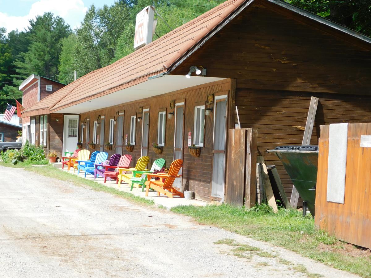 Pine Crest Motel & Cabins - thumb 0