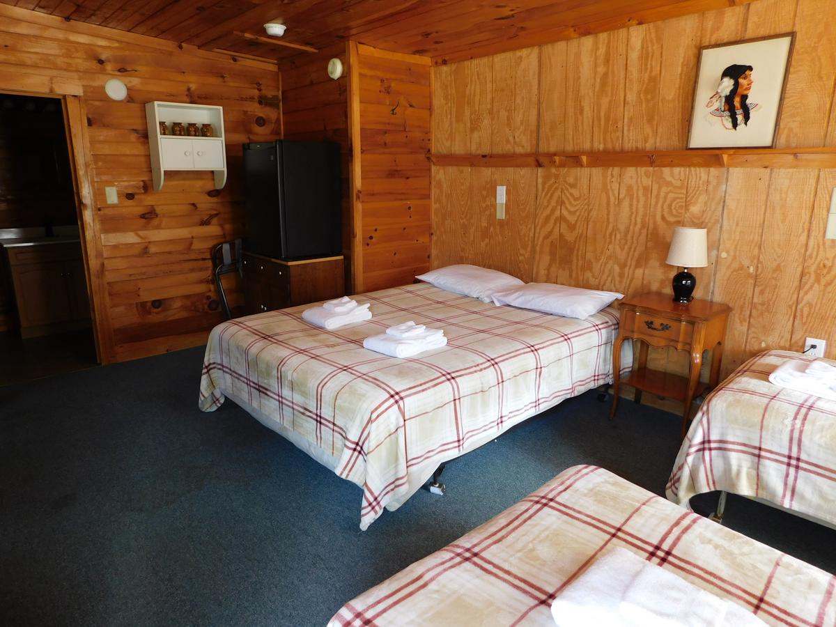 Pine Crest Motel & Cabins - thumb 14