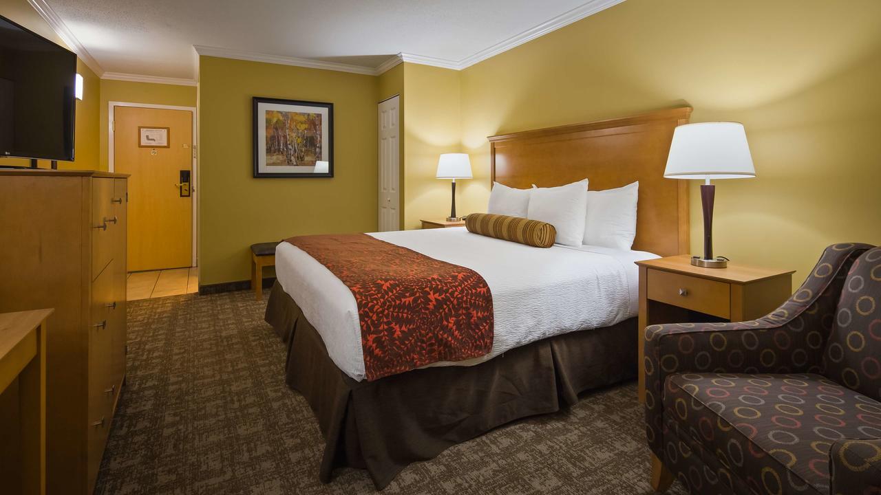 Best Western Plus Windjammer Inn & Conference Center - thumb 35