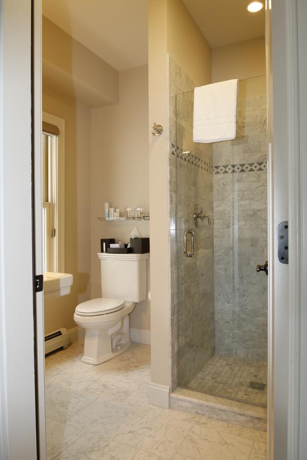 The Vermont House - thumb 2