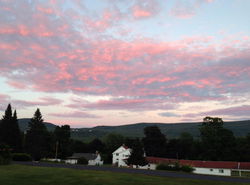 Four Winds Country Motel